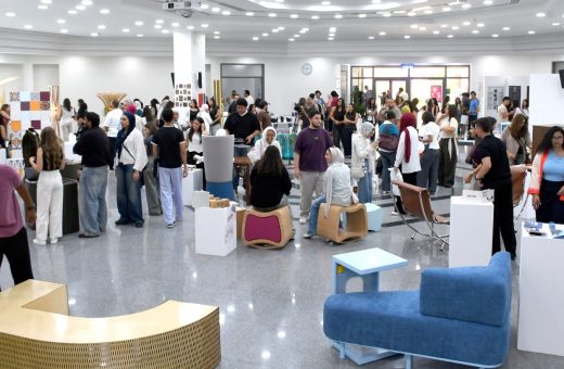 IMG 20260521 WA0058 الجامعة الألمانية بالقاهرة الجامعة الألمانية بالقاهرة تعرض 165 مشروعًا إبداعيًا يجسد دمج التعليم بالابتكار ويعزز ربط الدراسة بسوق العمل| تفاصيل موقع في الجامعة