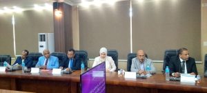 مجلس جامعة أسوان يناقش استعدادات الكليات لسرعة إعلان النتائج ويوافق على مبادرة “أمل المستقبل” 2 IMG 20260521 WA0141 مجلس جامعة أسوان مجلس جامعة أسوان يناقش استعدادات الكليات لسرعة إعلان النتائج ويوافق على مبادرة “أمل المستقبل” موقع في الجامعة
