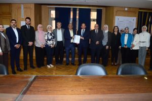 لأول مرة.. جامعة القاهرة تعلن إنجازًا غير مسبوق لقصر العيني بالحصول على شهادتي ISO في المسئولية المجتمعية والطاقة 2 IMG 20260522 WA0086 جامعة القاهرة لأول مرة.. جامعة القاهرة تعلن إنجازًا غير مسبوق لقصر العيني بالحصول على شهادتي ISO في المسئولية المجتمعية والطاقة موقع في الجامعة