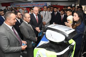روبوت ذكي وتطبيق لخدمة الصم.. مشروعات تخرج طلاب الكلية المصرية الصينية تلفت الأنظار بجامعة قناة السويس 8 IMG 20260523 WA0039 الكلية المصرية الصينية روبوت ذكي وتطبيق لخدمة الصم.. مشروعات تخرج طلاب الكلية المصرية الصينية تلفت الأنظار بجامعة قناة السويس موقع في الجامعة