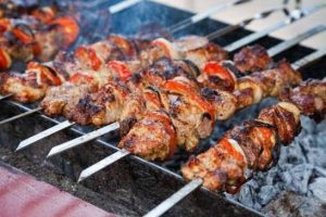 هل اللحم المشوي في العيد يسبب السرطان؟.. حقائق علمية توضح 2 هل اللحم المشوي في العيد يسبب السرطان
