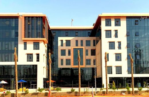 IMG 0381 تعليم القاهرة تشمل الدراسة والسكن والمواصلات والمصروف الشهري.. منحة كاملة من الجامعة الألمانية لاثنين من أوائل الثانوية بالإسماعيلية موقع في الجامعة