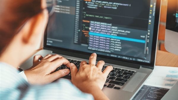 IMG 0801 جدول امتحان الفرصة الثانية للبرمجة جدول امتحان الفرصة الثانية للبرمجة والذكاء الاصطناعي 2026 بالمحافظات.. ورابط الدخول عبر منصة QUREO موقع في الجامعة