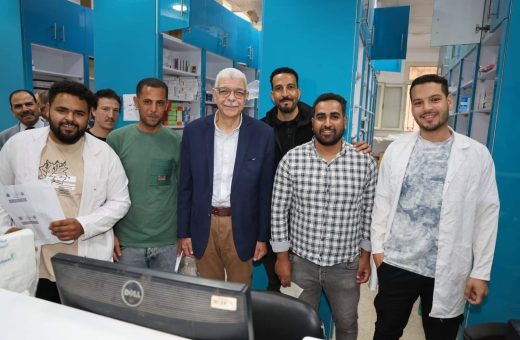 IMG 0867 رئيس جامعة أسوان رئيس جامعة المنوفية يتفقد صيدلية الإسعاف بالمجمع الطبي ويشيد بانضباط العمل موقع في الجامعة