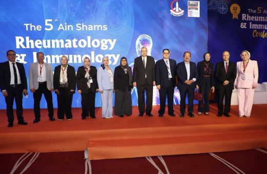 IMG 0875 رئيس جامعة أسوان افتتاح المؤتمر السنوي الخامس لأمراض الروماتيزم والمناعة بطب عين شمس موقع في الجامعة