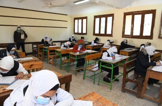 IMG 2069 أقوى 35 سؤالًا في اللغة الإنجليزية الامتحان في جيبك.. أقوى 35 سؤالًا في اللغة الإنجليزية "مستوى الرفيع" لطلاب الإعدادية 2026 موقع في الجامعة