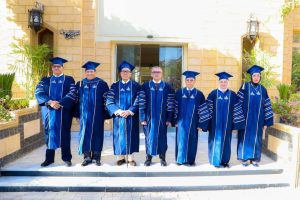 IMG 8108 عميد كلية طب عين شمس عميد كلية طب عين شمس يشهد احتفال تخريج دفعة 2023 موقع في الجامعة
