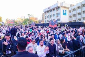 IMG 8111 عميد كلية طب عين شمس عميد كلية طب عين شمس يشهد احتفال تخريج دفعة 2023 موقع في الجامعة