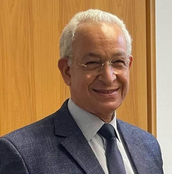 IMG 8372 محطات في مسيرة الدكتور هاني هلال من وزارة التعليم العالي إلى قيادة سنجور.. محطات في مسيرة الدكتور هاني هلال موقع في الجامعة