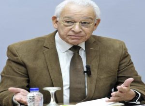 من وزارة التعليم العالي إلى قيادة سنجور.. محطات في مسيرة الدكتور هاني هلال 3 محطات في مسيرة الدكتور هاني هلال