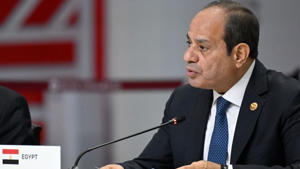 IMG 8386 السيسي يصل جامعة سنجور السيسي يصل جامعة سنجور ببرج العرب لافتتاح الحرم الجامعي الجديد بعد قليل موقع في الجامعة