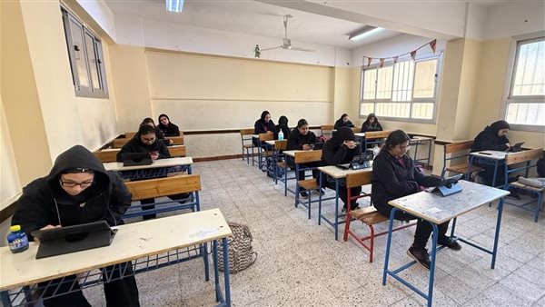 IMG 8435 امتحان البرمجة والذكاء الاصطناعي بدء امتحان البرمجة والذكاء الاصطناعي لطلاب أولى ثانوي غدًا.. اعرف الجدول كامل موقع في الجامعة