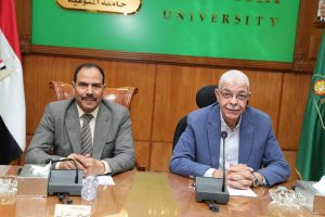 رئيس جامعة المنوفية يعلن استمرار التقديم لجائزة مصر للتميز الحكومي حتى هذا الموعد 2 جائزة مصر للتميز الحكومي