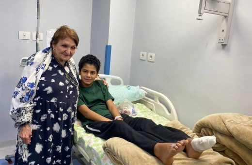IMG ٢٠٢٦٠٥١٣ ١٨٠٥٣٥ قصر العيني ينجح في علاج حالة نادرة عالمياً لطفل قصر العيني ينجح في علاج حالة نادرة عالمياً لطفل يعاني من آلام “الصواعق الكهربائية” بمستشفى أبو الريش المنيرة موقع في الجامعة