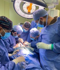 فريق طبي بمستشفى كفر الشيخ الجامعي ينجح في إنقاذ مرضى من الشلل والسكتات الدماغية 3 IMG ٢٠٢٦٠٥١٦ ٢١٢٧٢٧ فريق طبي بمستشفى كفر الشيخ الجامعي فريق طبي بمستشفى كفر الشيخ الجامعي ينجح في إنقاذ مرضى من الشلل والسكتات الدماغية موقع في الجامعة