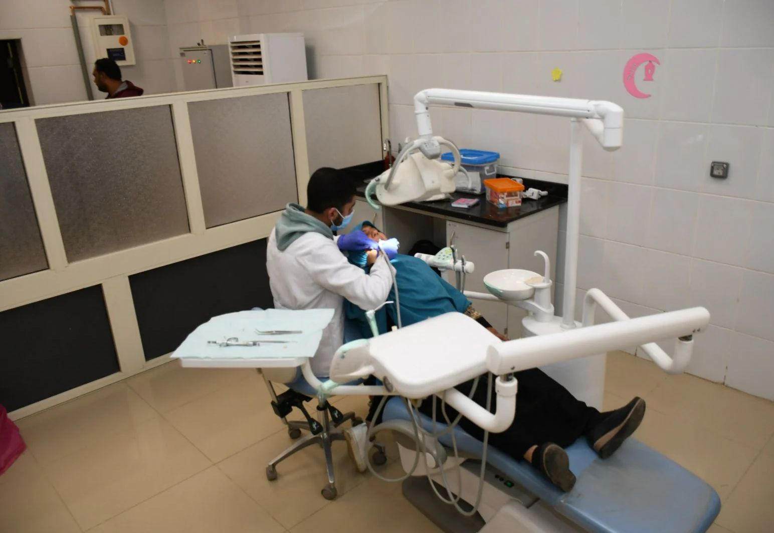 كلية طب الأسنان جامعة الفيوم الأهلية