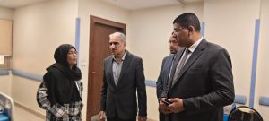 رئيس جامعة أسوان يطمئن على المرضى بالمستشفيات الجامعية في أول أيام عيد الأضحى 4 IMG ٢٠٢٦٠٥٢٧ ١٦٢٠٤٠ رئيس جامعة أسوان يطمئن على المرضى بالمستشفيات رئيس جامعة أسوان يطمئن على المرضى بالمستشفيات الجامعية في أول أيام عيد الأضحى موقع في الجامعة