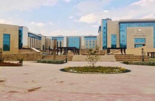 elaosboa06139 كلية الصيدلة بجامعة اللوتس قبل انطلاق امتحانات الثانوية العامة 2026.. اعرف قائمة الجامعات الأهلية المعتمدة في مصر موقع في الجامعة