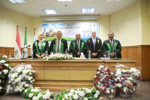 عبدالغفار: البحث العلمي ركيزة أساسية لبناء نظام صحي أكثر كفاءة واستدامة 3 عبدالغفار: البحث العلمي ركيزة أساسية لبناء نظام صحي أكثر كفاءة واستدامة