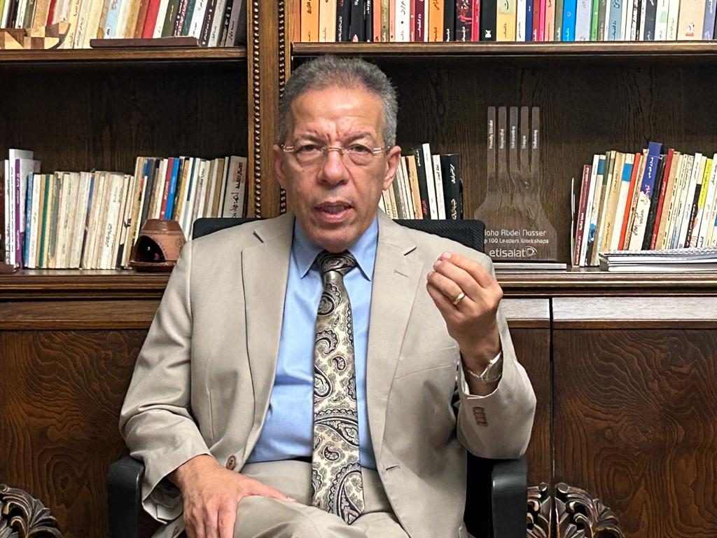 الدكتور أسامة عبد الحي، نقيب الأطباء