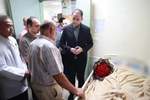 بعد الاعتداء على طبيبة أسنان.. وزير الصحة يتواصل مع النائب العام ويوجه بتقديم الدعم الكامل