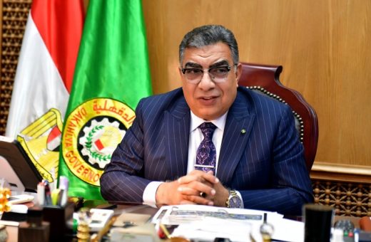 محافظ الدقهلية يهنئ أوائل الشهادة الإعدادية 2026