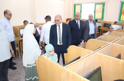 FB IMG 1780389674722 جامعة سوهاج رئيس جامعة سوهاج يتفقد الامتحانات الإلكترونية ويؤكد: لا شكاوى وانتظام كامل للطلاب موقع في الجامعة