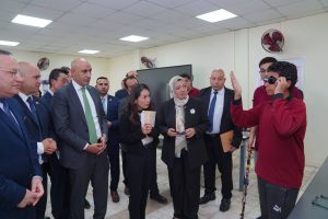وفد حكومي رفيع يتفقد معهد الكوزن المصري الياباني ويشيد بتجربته التعليمية المتميزة| تفاصيل 3 FB IMG 1780403126014 معهد الكوزن المصري الياباني وفد حكومي رفيع يتفقد معهد الكوزن المصري الياباني ويشيد بتجربته التعليمية المتميزة| تفاصيل موقع في الجامعة