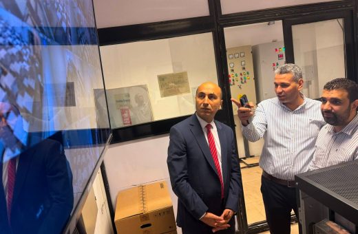 FB IMG 1780408052319 جامعة دمنهور تعزز جاهزيتها الرقمية جامعة دمنهور تعزز جاهزيتها الرقمية.. توجيهات عاجلة لتطوير مركز البيانات وإنشاء موقع احتياطي للطوارئ موقع في الجامعة