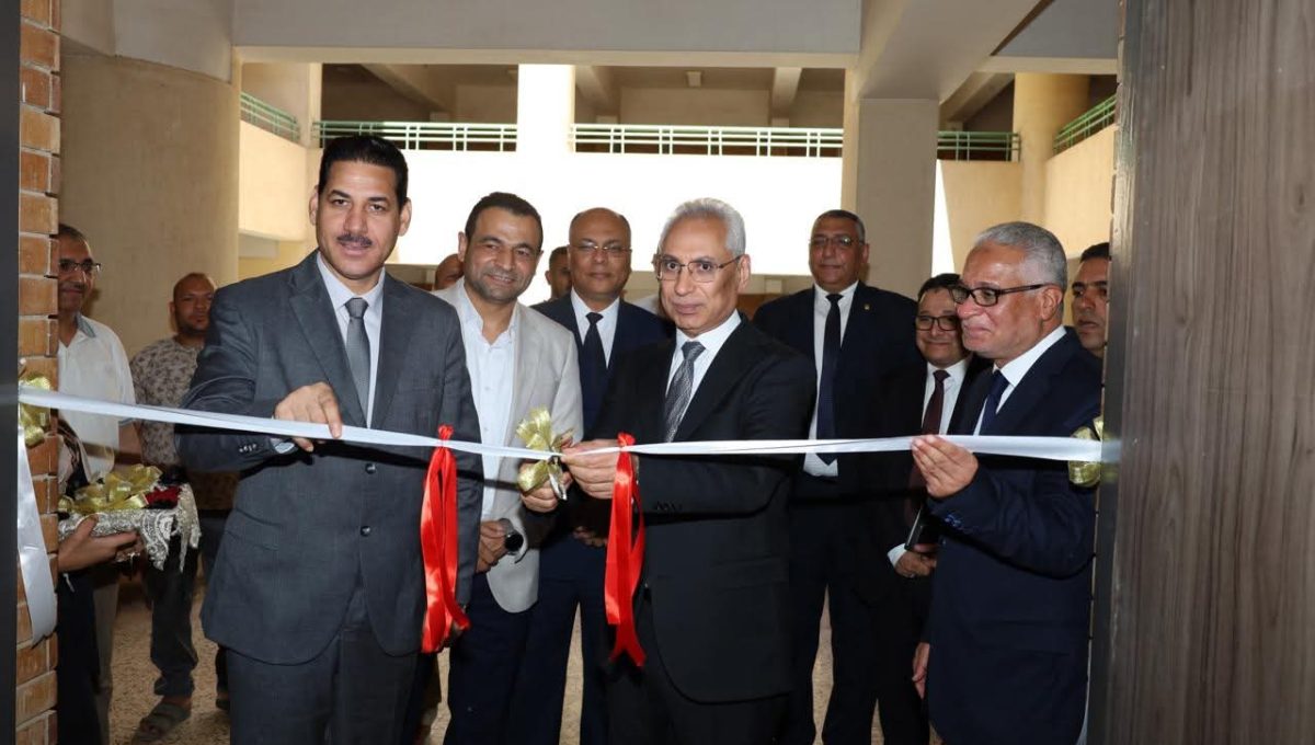 FB IMG 1780579705460 رئيس جامعة المنيا يفتتح 5 قاعات ذكية بكلية الهندسة رئيس جامعة المنيا يفتتح 5 قاعات ذكية بكلية الهندسة ضمن خطة تطوير الفصول التعليمية الحديثة موقع في الجامعة