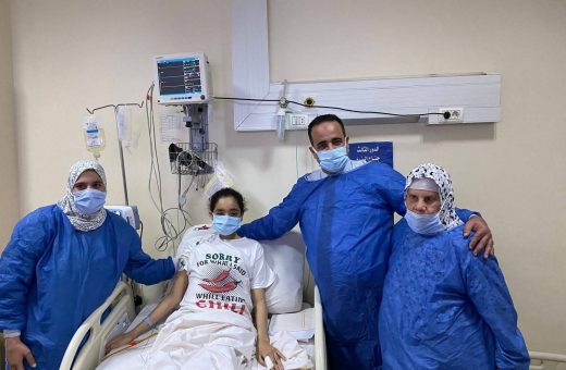 نجاح زراعة كبد عاجلة لطفلة 13 عامًا بمعهد الكبد