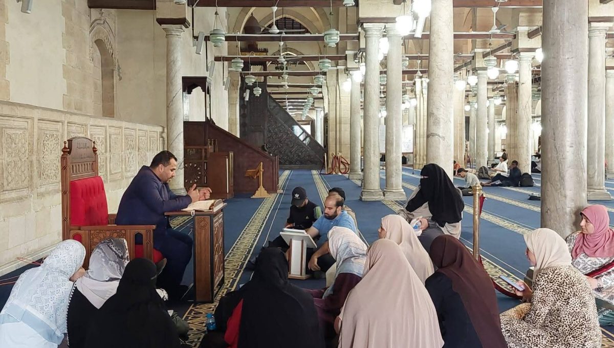الجامع الأزهر يوسع خدمات التعليم عن بُعد بالرواق الأزهري 