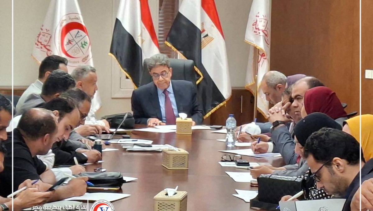 FB IMG 1780945133651 الأطباء البيطريين تطالب بتعديل لائحة سنة الامتياز نقابة الأطباء البيطريين تطالب بتعديل لائحة سنة الامتياز وصرف مكافأة عادلة وإعفائها من المصروفات الدراسية موقع في الجامعة