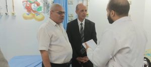 FB IMG 1781028508275 رئيس جامعة بني سويف يفاجئ قسم طوارئ الأطفال رئيس جامعة بني سويف يفاجئ قسم طوارئ الأطفال بالمستشفى الجامعي ويتابع سير الخدمة الطبية موقع في الجامعة