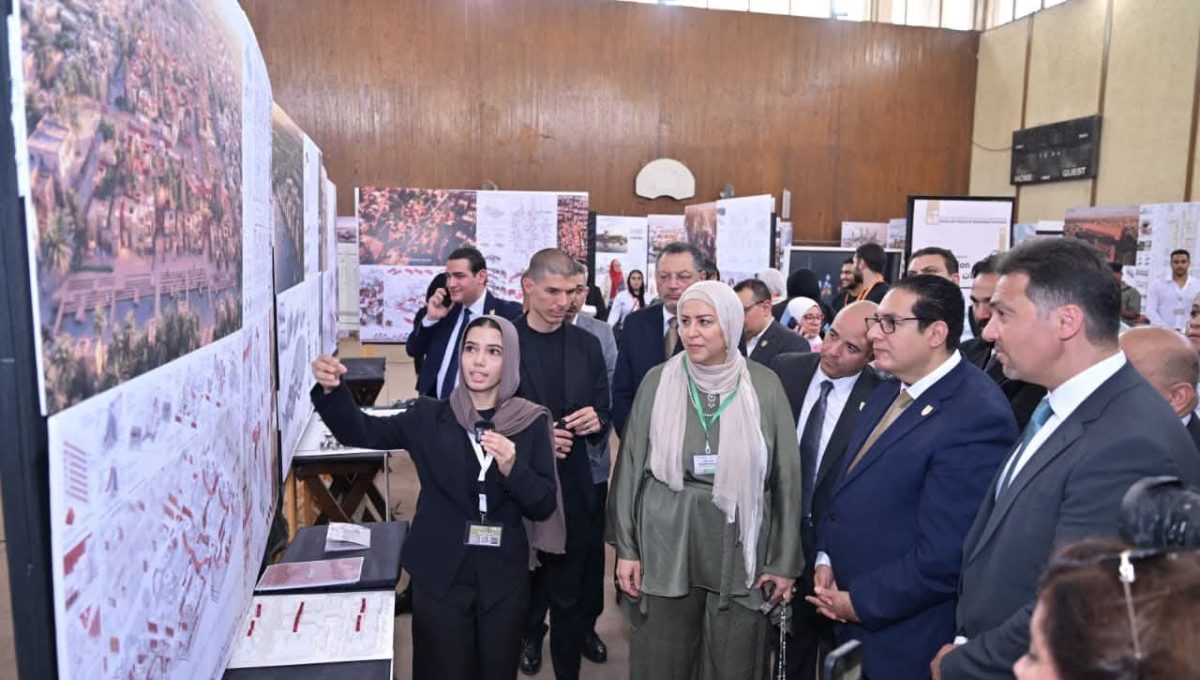 FB IMG 1781070711933 هندسة القاهرة تستعرض إبداعات طلابها في معرض التخرج 146 مشروعًا مبتكرًا في 13 تخصصًا.. هندسة القاهرة تستعرض إبداعات طلابها في معرض التخرج الرابع موقع في الجامعة