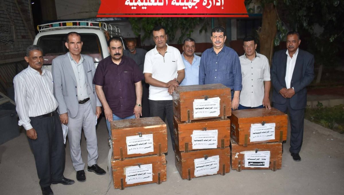 مدير تعليم سوهاج يشيد بنجاح منظومة تأمين أوراق الأسئلة 