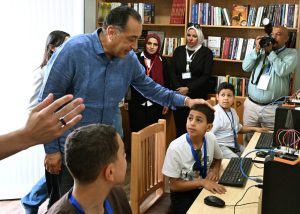 مدبولي يتابع ورش الروبوت والرسم والقراءة بمنتزه إدكو.. وخطة لاكتشاف المواهب بالمحافظات 4 رئيس الوزراء يتابع ورش الروبوت والرسم والقراءة بمنتزه إدكو.. وخطة لاكتشاف المواهب بالمحافظات