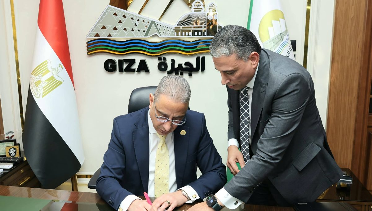 FB IMG 1781703677195 محافظ الجيزة يعتمد نتيجة الشهادة الإعدادية 2026 محافظ الجيزة يعتمد نتيجة الشهادة الإعدادية 2026 بنسبة نجاح 70.51% موقع في الجامعة