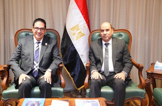 FB IMG 1781781677914 امتحانات نهاية العام 2026 لتأهيل الشباب للوظائف المستقبلية.. جامعة القاهرة ووزارة العمل تبحثان تعزيز فرص التشغيل موقع في الجامعة