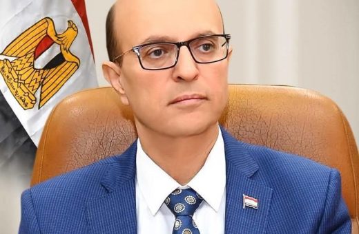 FB IMG 1781987796734 فريق جراحة القلب والصدر بجامعة أسيوط ينقذ حياة شاب فريق جراحة القلب والصدر بجامعة أسيوط ينقذ حياة شاب بعد سقوطه واختراق سيخ حديدي لصدره موقع في الجامعة