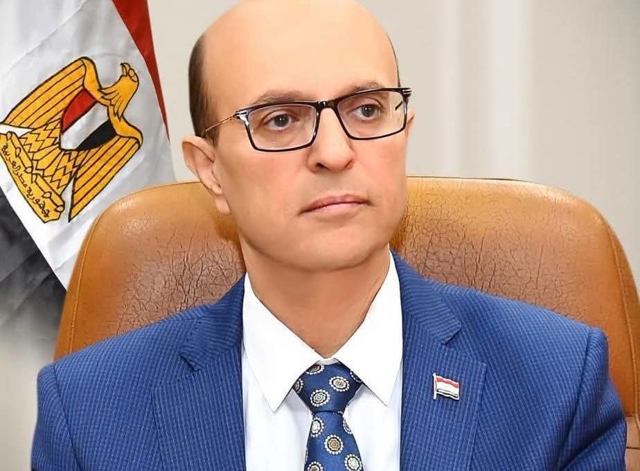 FB IMG 1781987796734 فريق جراحة القلب والصدر بجامعة أسيوط ينقذ حياة شاب فريق جراحة القلب والصدر بجامعة أسيوط ينقذ حياة شاب بعد سقوطه واختراق سيخ حديدي لصدره موقع في الجامعة