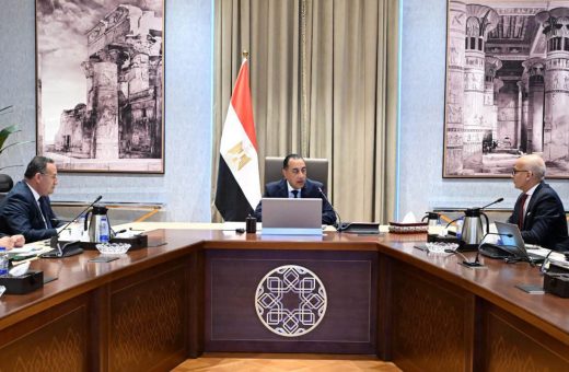 مدبولي يوجه بسرعة استكمال المدينة الطبية لعين شمس  