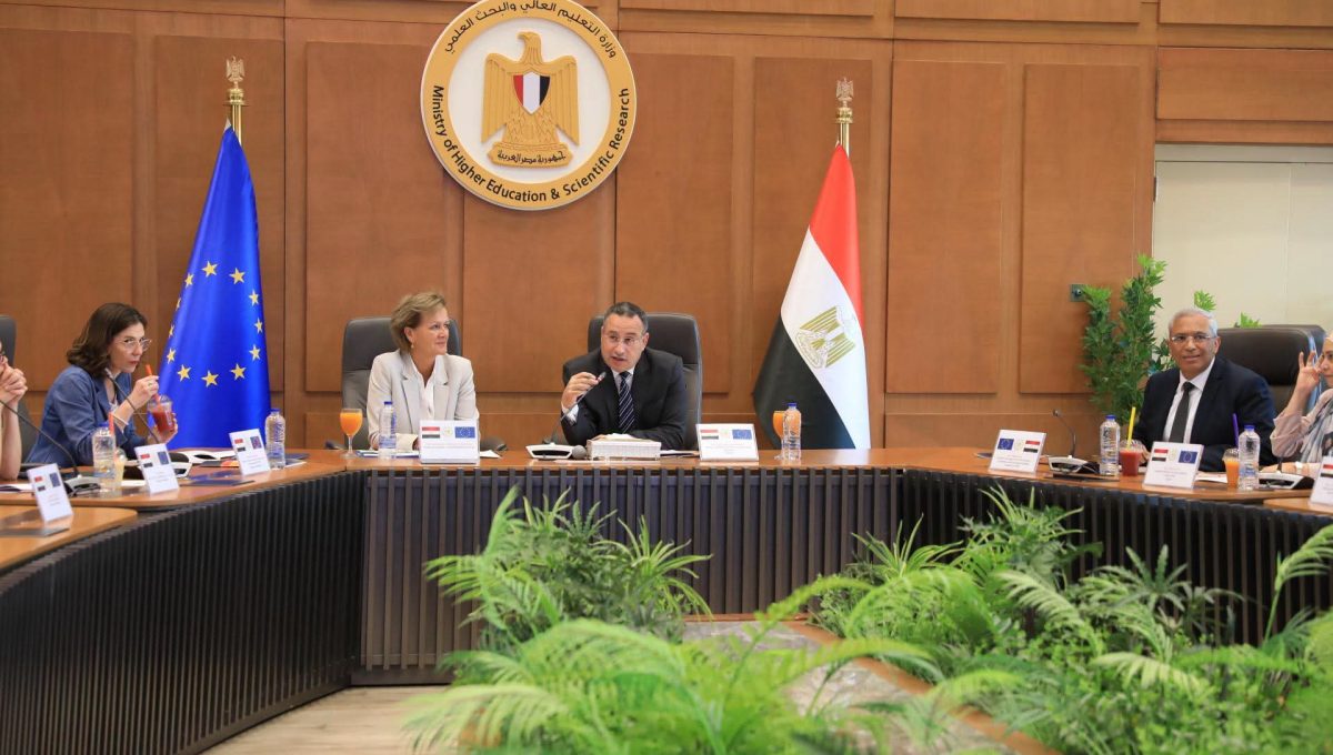 FB IMG 1782390067803 أول اجتماع مصري أوروبي لتعزيز التعاون في البحث العلمي بعد انضمام مصر لـ«هورايزون أوروبا».. تفاصيل أول اجتماع مصري أوروبي لتعزيز التعاون في البحث العلمي والابتكار موقع في الجامعة