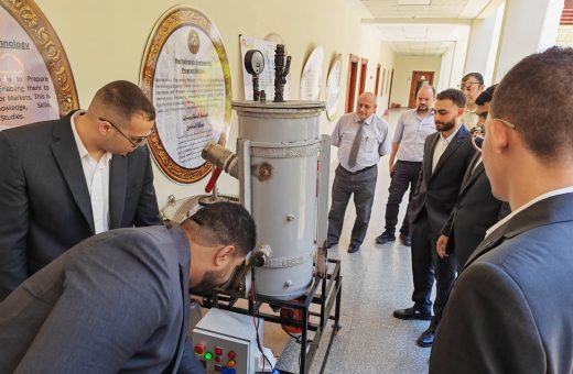 طلاب الجامعة المصرية الصينية يبتكرون وحدة إنتاجية لتحويل المخلفات العضوية بالمزارع إلى اسمدة غنية بمادة الديجيستات المهمة لنمو النبات