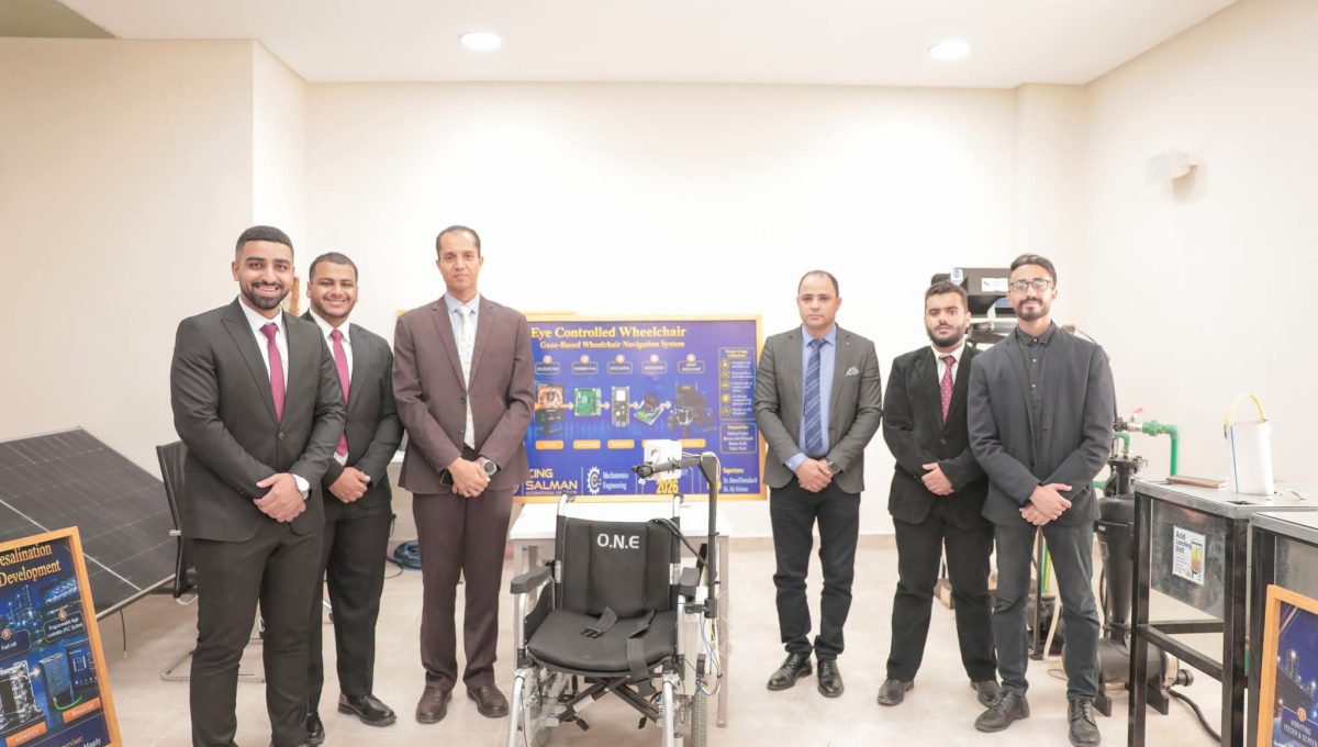 FB IMG 1782403925119 طلاب هندسة جامعة الملك سلمان الدولية طلاب هندسة جامعة الملك سلمان الدولية يطرحون مشروعات مبتكرة في الطاقة والذكاء الاصطناعي  موقع في الجامعة