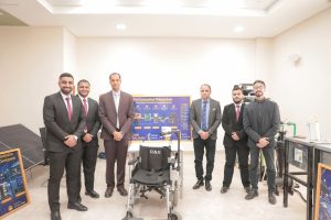 FB IMG 1782403925119 طلاب هندسة جامعة الملك سلمان الدولية طلاب هندسة جامعة الملك سلمان الدولية يطرحون مشروعات مبتكرة في الطاقة والذكاء الاصطناعي  موقع في الجامعة