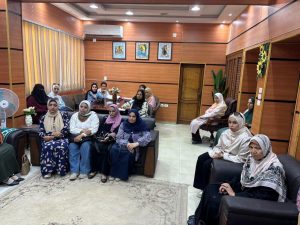 FB IMG 1782406477177 تعليم الفيوم يواصل خطة علاج ضعف القراءة والكتابة تعليم الفيوم يواصل خطة علاج ضعف القراءة والكتابة.. وتوجيهات مشددة بتحقيق نتائج ملموسة موقع في الجامعة