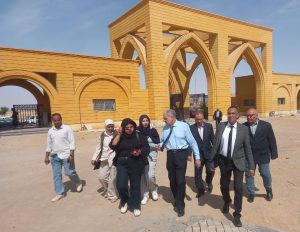 IMG 20260606 WA0064 رئيس جامعة أسوان يتابع دخول الطلاب للجان رئيس جامعة أسوان يتابع دخول الطلاب للجان ويشدد: المخالفات السلوكية تواجه بإجراءات رادعة موقع في الجامعة