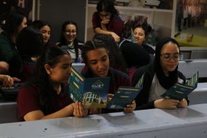 IMG 20260609 WA0006 جامعة العبور للعلوم والتكنولوجيا جامعة العبور للعلوم والتكنولوجيا تستعرض كلياتها أمام طلاب مدرسة رجاك الدولية| صور موقع في الجامعة
