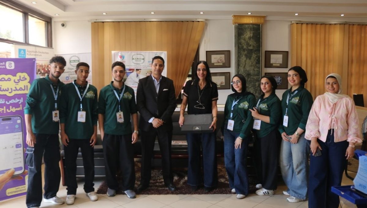 IMG 20260609 WA0008 جامعة العبور للعلوم والتكنولوجيا جامعة العبور للعلوم والتكنولوجيا تستعرض كلياتها أمام طلاب مدرسة رجاك الدولية| صور موقع في الجامعة